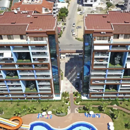 Crystal Park 2 - 4 *