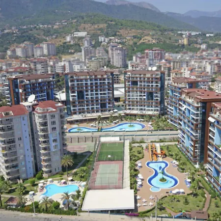 Crystal Park 2 - 4 *